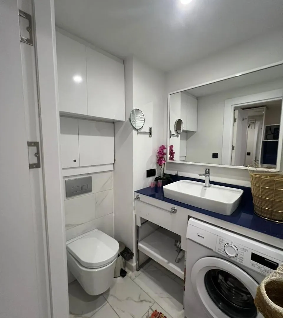 Hotel Beautiful Apartments Near The Sea - Orbi City N7 Batumi